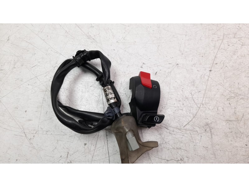 Recambio de piña luces derecha para honda cb 650r referencia OEM IAM 35130MKND11  