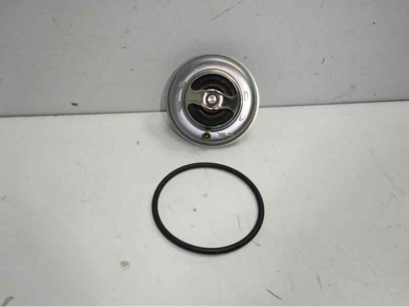 Recambio de termostato para volkswagen t4 bus (mod. 1991) 2.4 diesel referencia OEM IAM 075121113D 082597380J 