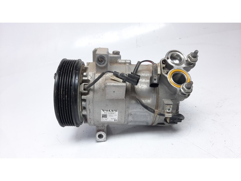 Recambio de compresor aire acondicionado para volvo v60 familiar 2.0 diesel cat referencia OEM IAM 31449067 320178 CAF560027