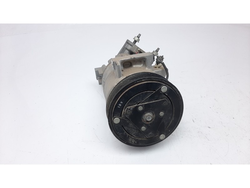 Recambio de compresor aire acondicionado para volvo v60 familiar 2.0 diesel cat referencia OEM IAM 31449067 320178 CAF560027