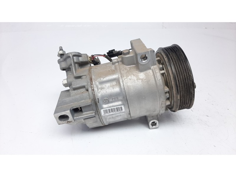 Recambio de compresor aire acondicionado para volvo v60 familiar 2.0 diesel cat referencia OEM IAM 31449067 320178 CAF560027