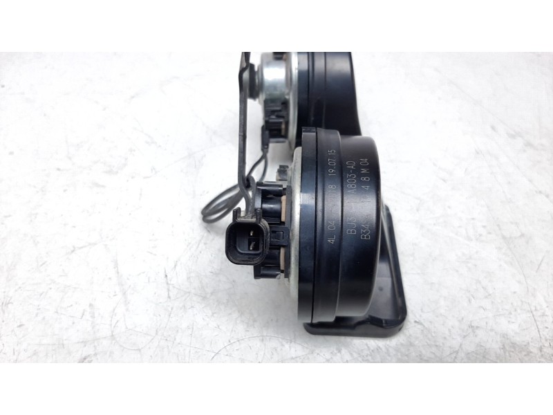 Recambio de claxon para land rover discovery sport 2.0 td4 cat referencia OEM IAM BJ3213A803AD  