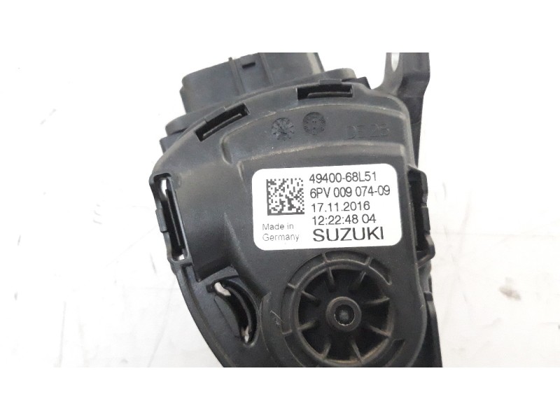 Recambio de potenciometro pedal para suzuki vitara 1.6 ddis turbodiesel cat referencia OEM IAM 4940068L51  
