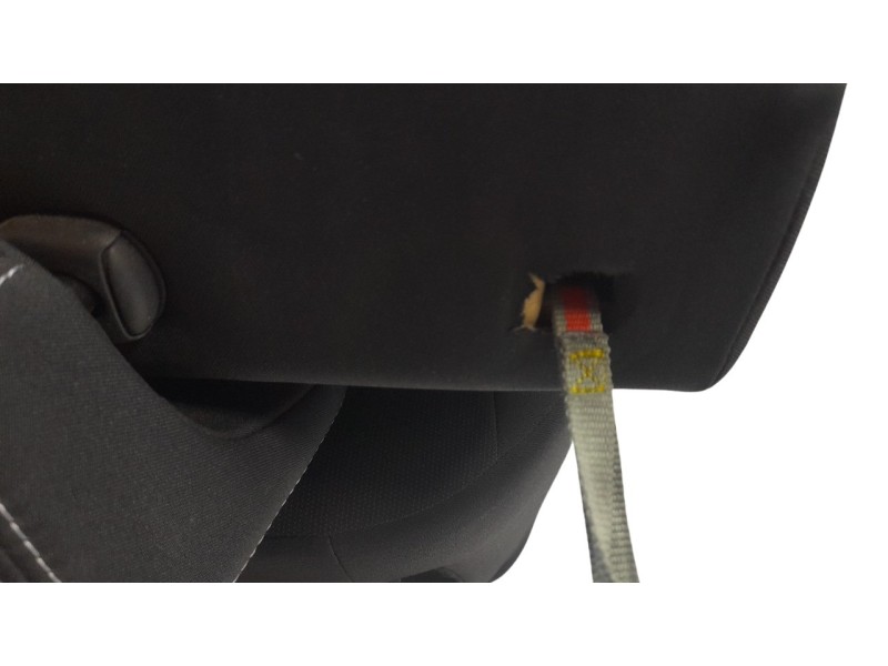 Recambio de asientos traseros para dacia jogger comfort referencia OEM IAM 886619656R  