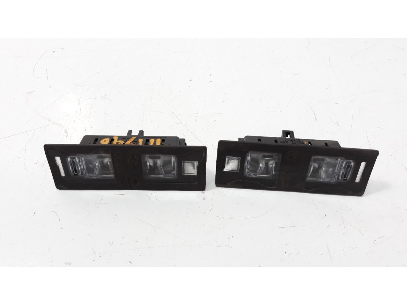 Recambio de piloto matricula para audi q5 (fyb) 2.0 16v tdi referencia OEM IAM 8W6943021A  