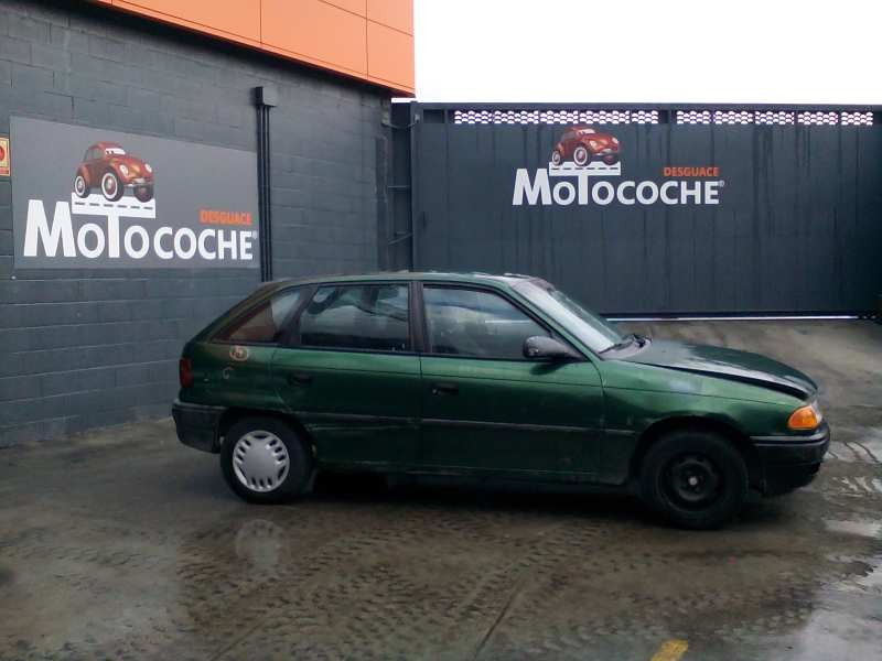 opel astra f berlina del año 1997