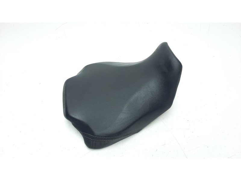 Recambio de asiento para honda cb 650r referencia OEM IAM 7710AMKYD500T2  