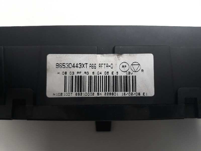 Recambio de mando climatizador para peugeot 1007 dolce referencia OEM IAM 96530443XT  