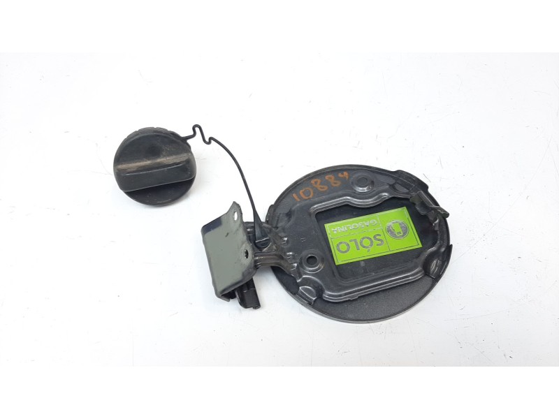 Recambio de tapa exterior combustible para toyota yaris referencia OEM IAM 773500D080  
