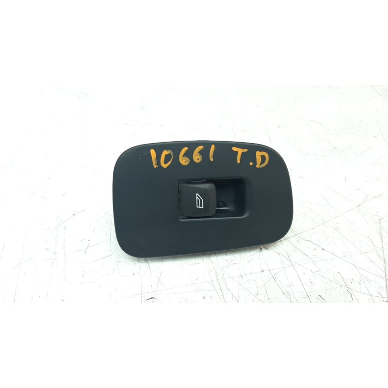 Recambio de mando elevalunas trasero derecho para volvo v60 familiar 2.0 diesel cat referencia OEM IAM 31433408  
