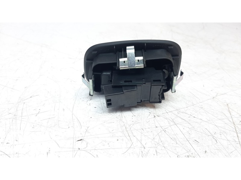 Recambio de mando elevalunas trasero derecho para volvo v60 familiar 2.0 diesel cat referencia OEM IAM 31433408  