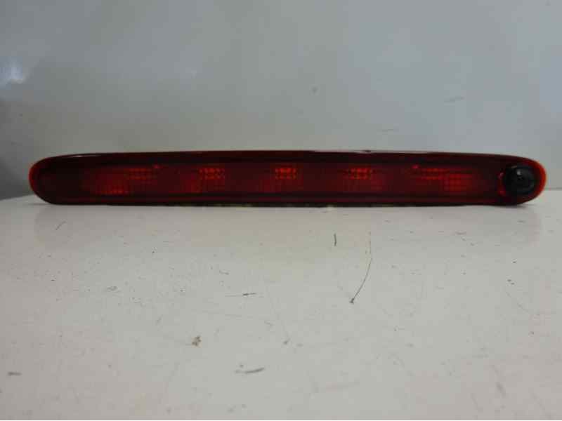 Recambio de luz central de freno para suzuki swift azg (nz) ga referencia OEM IAM 3581063J0  