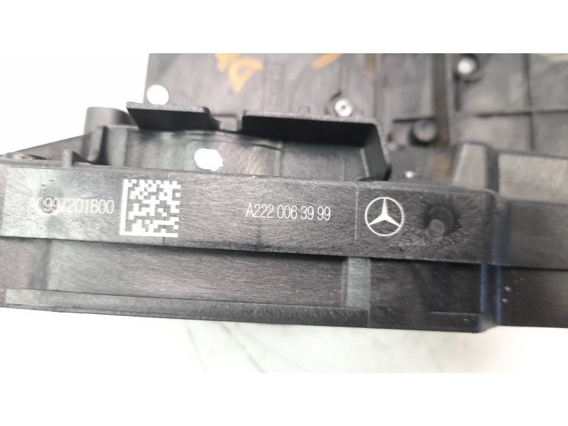 Recambio de cerradura puerta delantera derecha para mercedes-benz clase c (w205) lim. 2.1 cdi cat referencia OEM IAM A0997201800