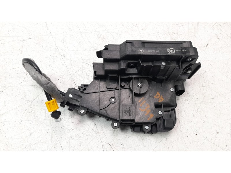Recambio de cerradura puerta delantera derecha para mercedes-benz clase c (w205) lim. 2.1 cdi cat referencia OEM IAM A0997201800