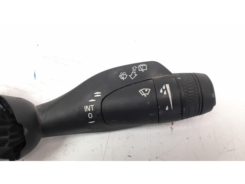 Recambio de mando limpia para volvo v60 familiar 2.0 diesel cat referencia OEM IAM 31674103  