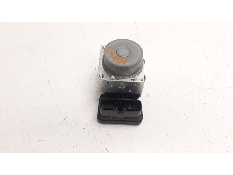 Recambio de abs para toyota corolla (e21) referencia OEM IAM 4451012600  