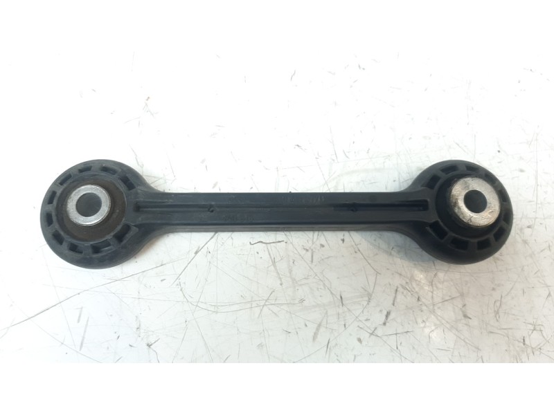 Recambio de bieleta estabilizadora delantera izquierda para audi a4 berlina (8wc) 35 tdi s line referencia OEM IAM 8K0411317D  