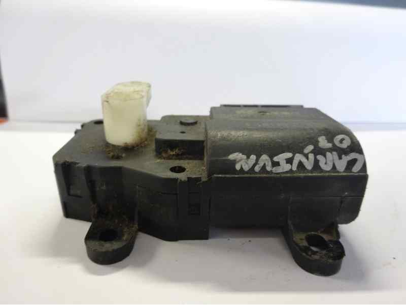 Recambio de motor calefaccion para kia carnival ii referencia OEM IAM 8400730200  