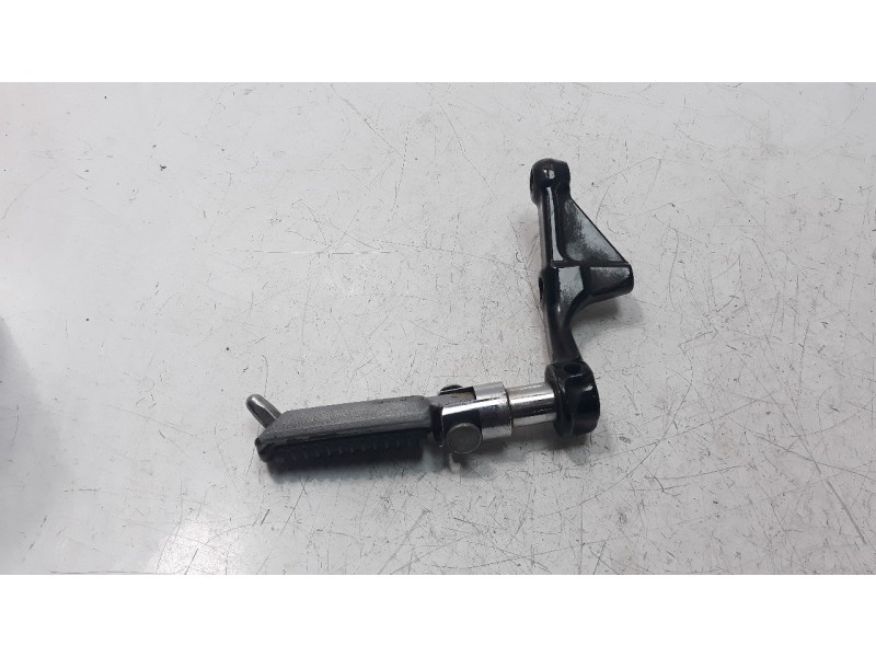 Recambio de estribo para harley-davidson vrsc referencia OEM IAM 3304872  