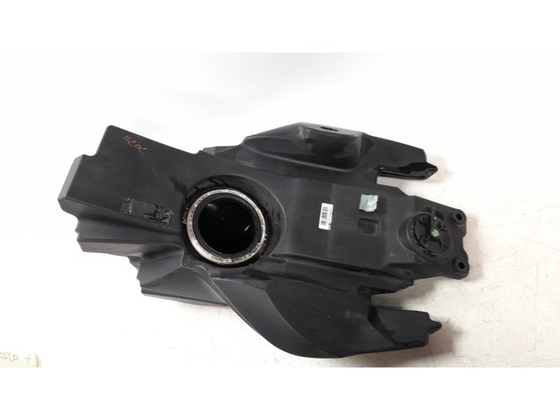 Recambio de deposito combustible para bmw f 800 r 800 r referencia OEM IAM 16117713958  