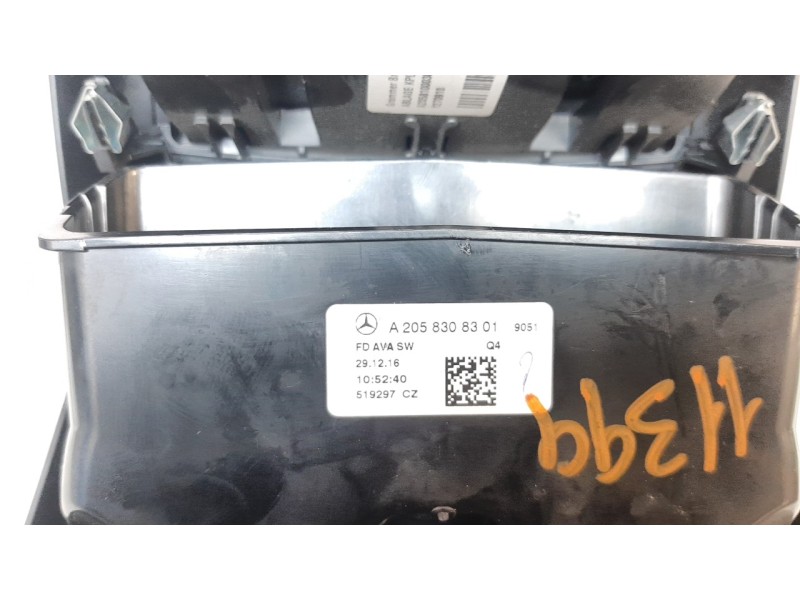 Recambio de guantera para mercedes-benz clase c (w205) lim. 2.1 cdi cat referencia OEM IAM A2058308301  