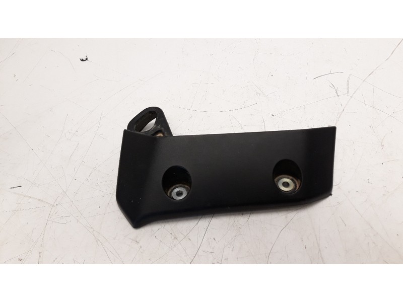 Recambio de moldura para yamaha mt-07 mt-07 referencia OEM IAM B4C21731  
