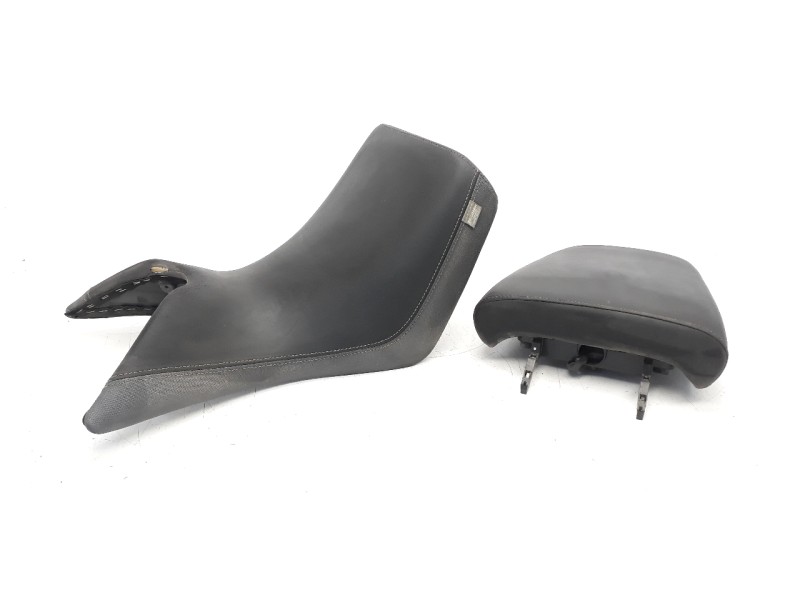 Recambio de asiento para triumph tiger 800 tiger 800 xca referencia OEM IAM 2309239  
