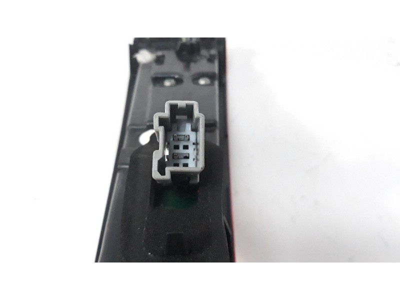 Recambio de piloto trasero derecho interior para volvo v60 familiar 2.0 diesel cat referencia OEM IAM 31468187  