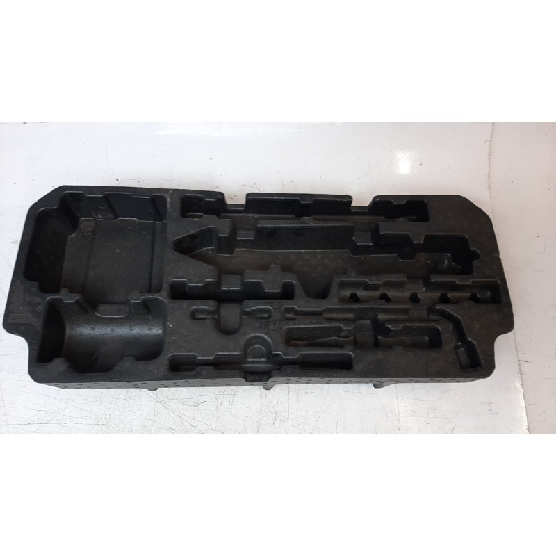 Recambio de herramientas para mercedes-benz clase gl (x166) gl 350 bluetec 4matic (166.824) referencia OEM IAM A1668992221  