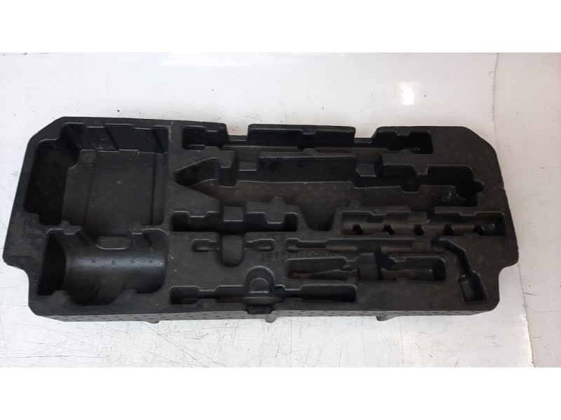 Recambio de herramientas para mercedes-benz clase gl (x166) gl 350 bluetec 4matic (166.824) referencia OEM IAM A1668992221  