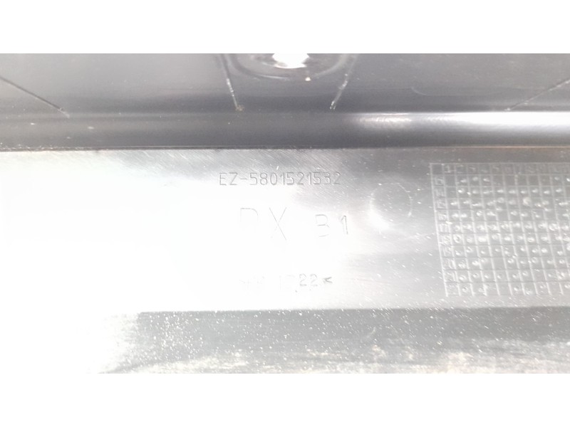 Recambio de moldura para iveco daily furgón 2.3 diesel referencia OEM IAM 5801521532  