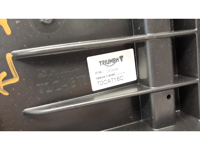 Recambio de asiento para triumph tiger 800 tiger 800 xca referencia OEM IAM 2309239  