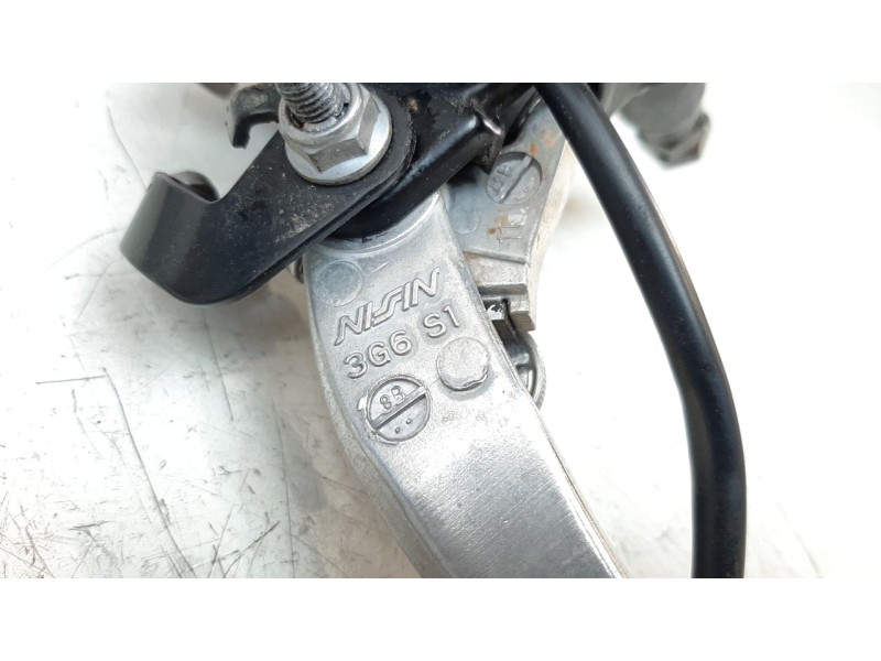 Recambio de bomba freno para triumph tiger 800 tiger 800 xca referencia OEM IAM T2021557  