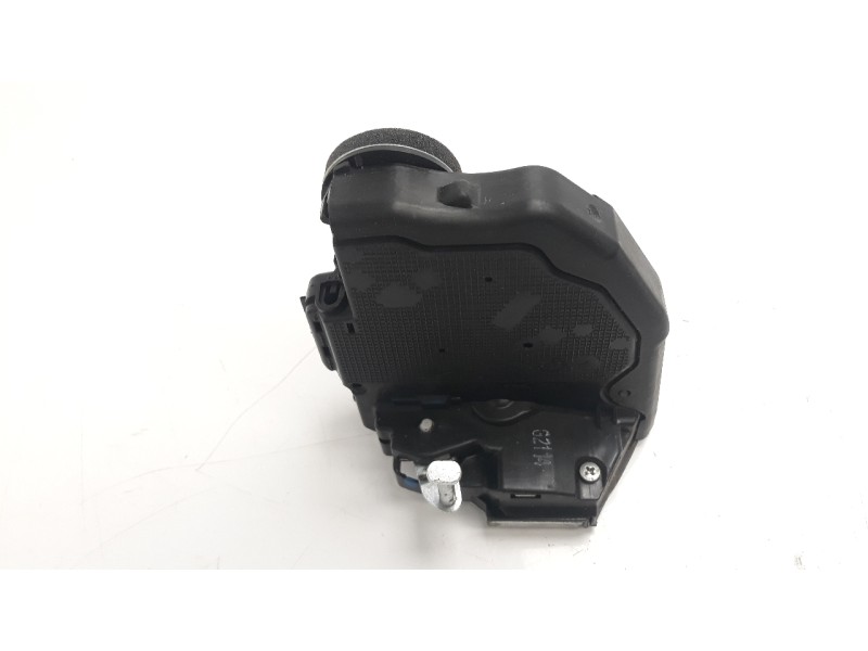 Recambio de cerradura puerta trasera izquierda para toyota verso 1.6 16v cat referencia OEM IAM 690600F031  