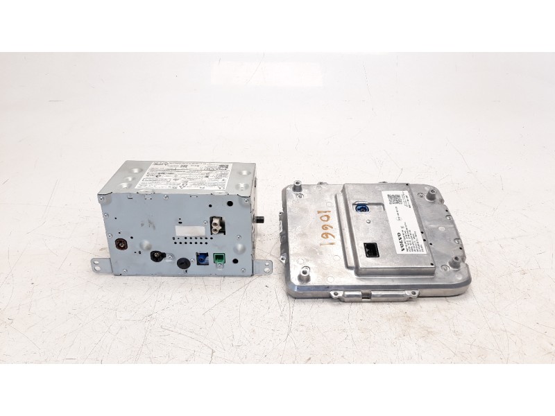 Recambio de sistema navegacion gps para volvo v60 familiar 2.0 diesel cat referencia OEM IAM 32247465AA 36010535 