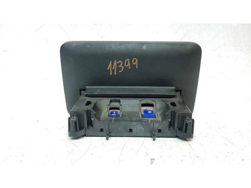 Recambio de pantalla multifuncion para mercedes-benz clase c (w205) lim. 2.1 cdi cat referencia OEM IAM A2059004113  