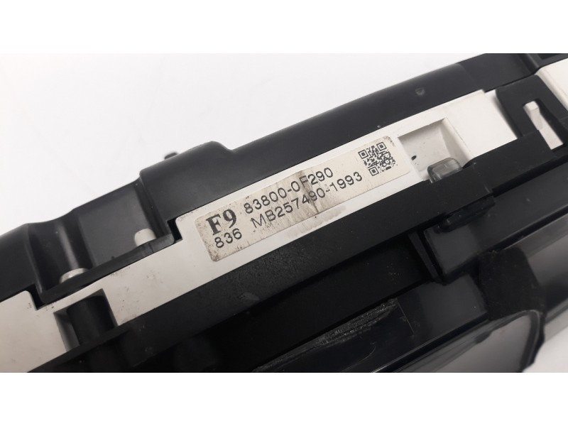 Recambio de cuadro instrumentos para toyota verso 1.6 16v cat referencia OEM IAM 838000F290  