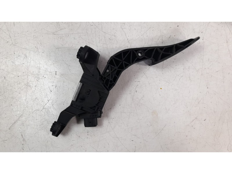 Recambio de potenciometro pedal para kia rio (yb) 1.2 cat referencia OEM IAM CN01482447  