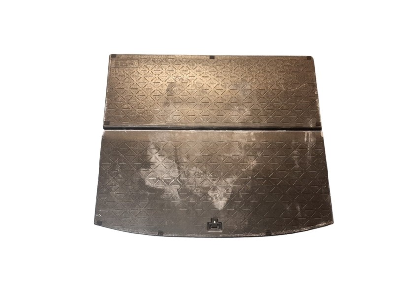 Recambio de bandeja trasera para toyota rav4 referencia OEM IAM 5841042110  