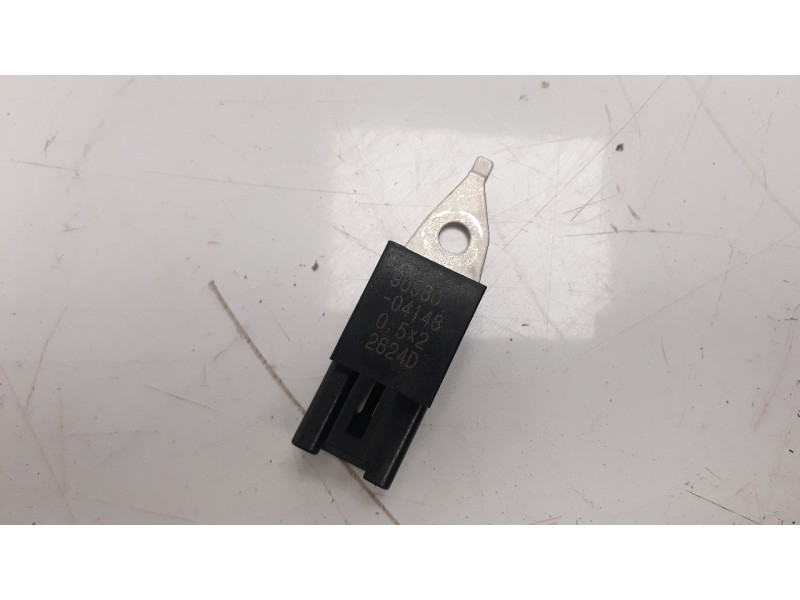 Recambio de rele para toyota verso 1.6 16v cat referencia OEM IAM 9098004148  