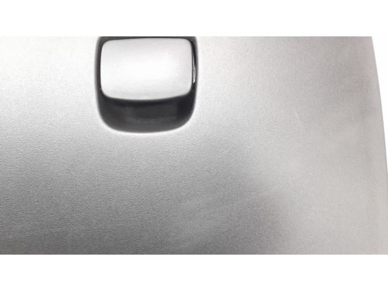 Recambio de guantera para iveco daily furgón 2.3 diesel referencia OEM IAM 5801544516  