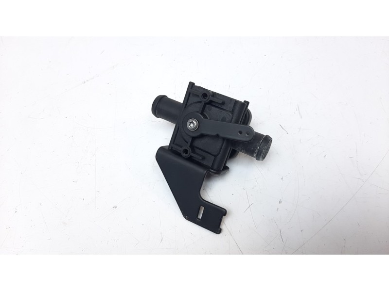 Recambio de bomba agua para aixam uv/51/af0a s9 referencia OEM IAM 201AP012  