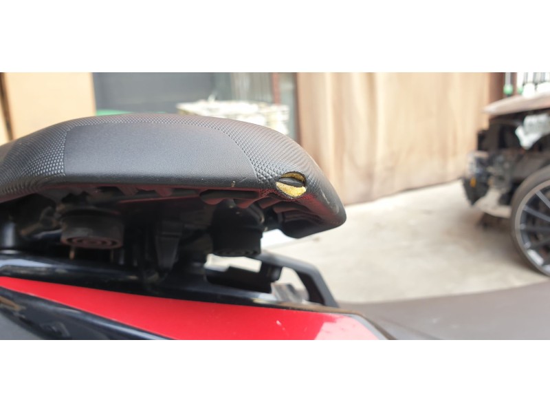 Recambio de asiento trasero para zontes motorcycles zt125 -u referencia OEM IAM 1200100382000  