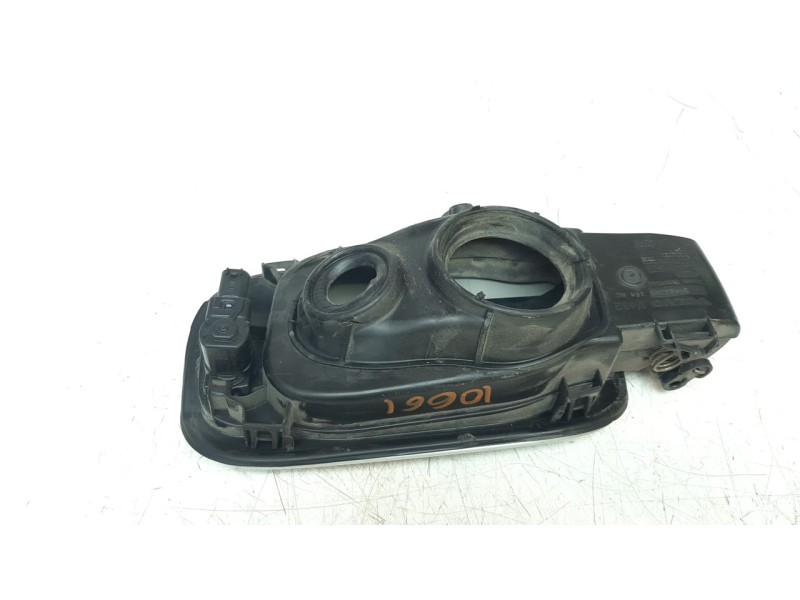 Recambio de tapa exterior combustible para volvo v60 familiar 2.0 diesel cat referencia OEM IAM 31463281  