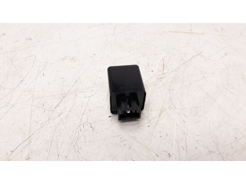 Recambio de rele para ssangyong rexton w 2.0 td cat referencia OEM IAM 8662005000  