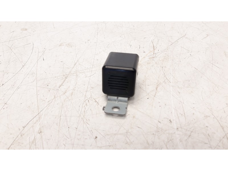 Recambio de rele para ssangyong rexton w 2.0 td cat referencia OEM IAM 8662005000  