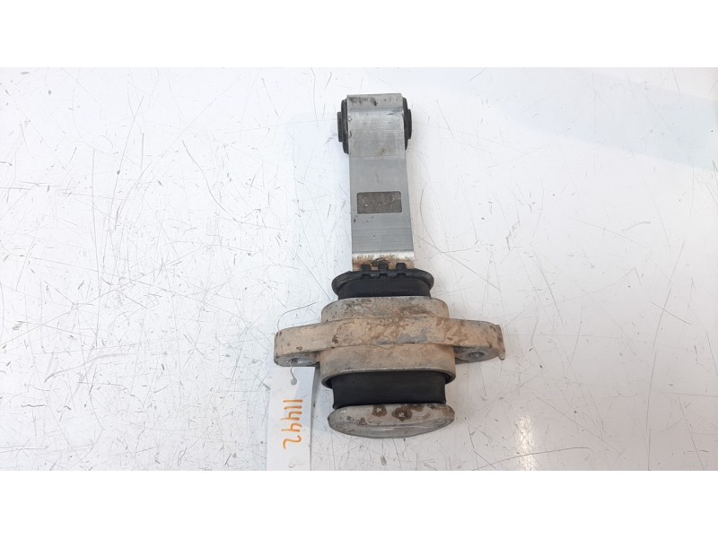 Recambio de soporte motor para hyundai tucson referencia OEM IAM 21950D3100  