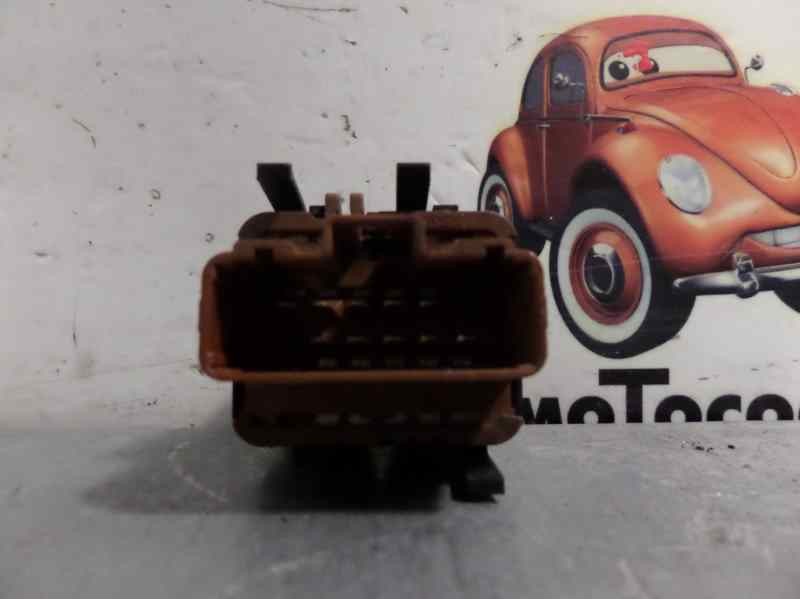 Recambio de mando elevalunas delantero izquierdo para renault scenic ii luxe dynamique referencia OEM IAM   