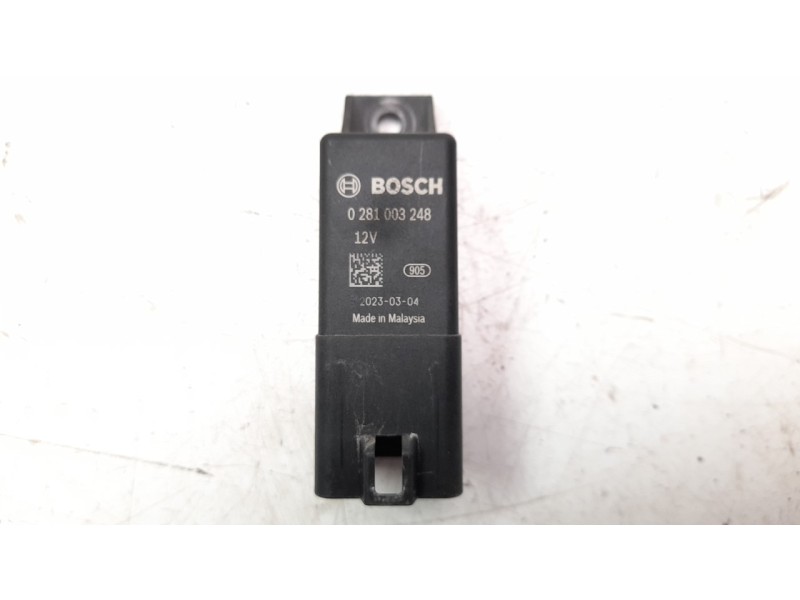 Recambio de rele para iveco daily furgón 2.3 diesel referencia OEM IAM 5802823927  