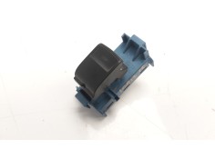 MANDO ELEVALUNAS TRASERO DERECHO 848100F030 